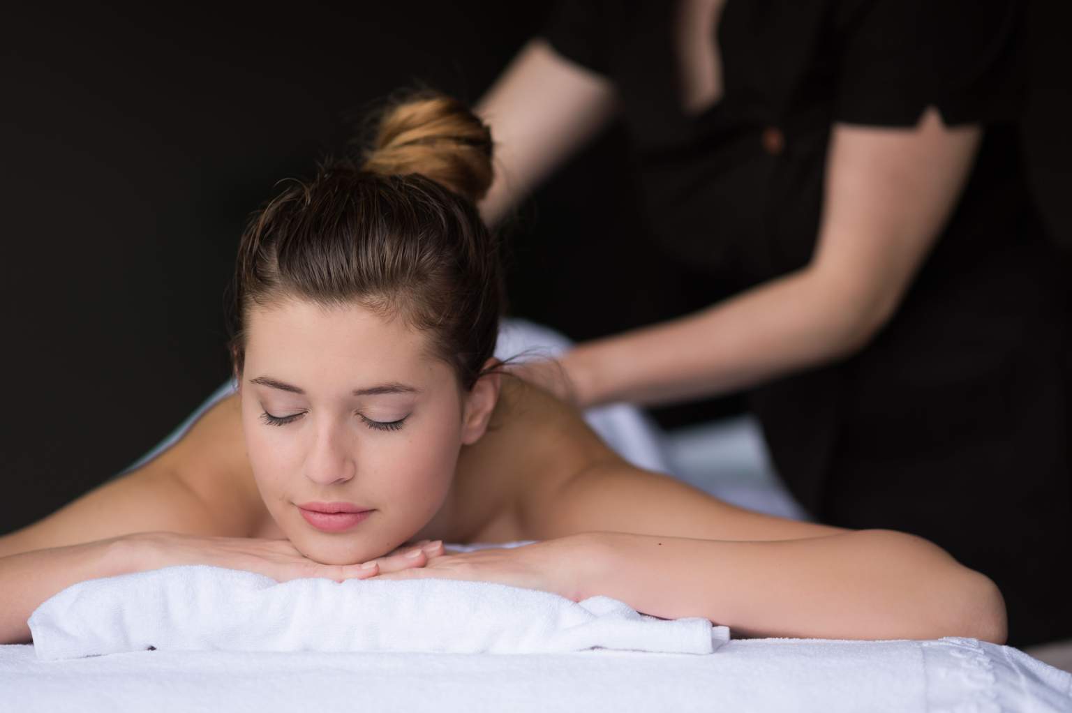 UN(e) PRATICIEN(NE) AU SPA YVES ROCHER