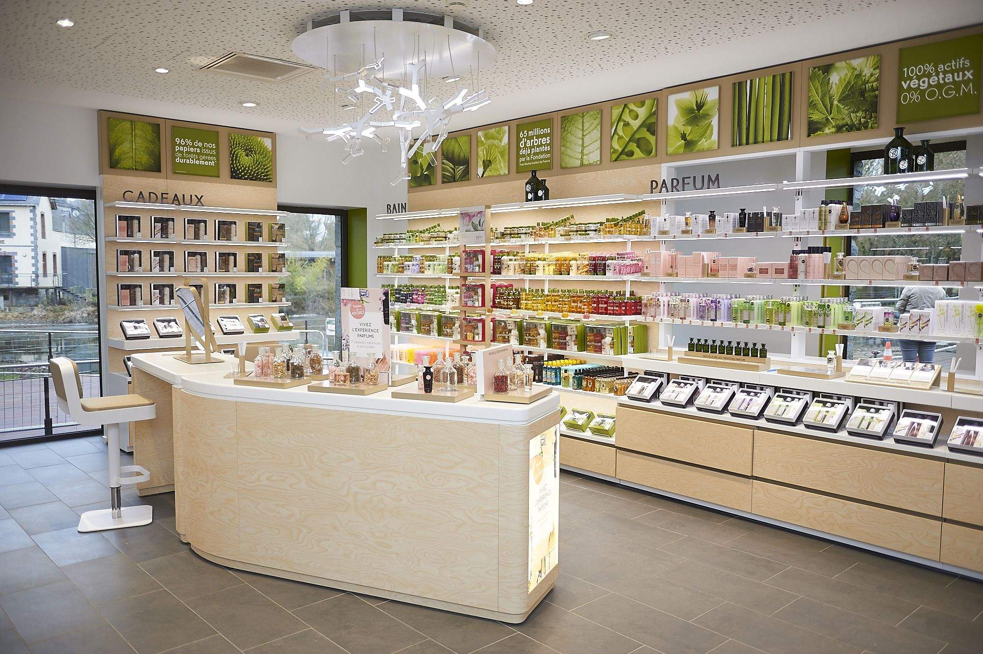Institut Yves Rocher · Insitut de beauté et boutique La Gacilly · Morbihan